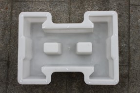 預制護坡模具該怎么養護？
